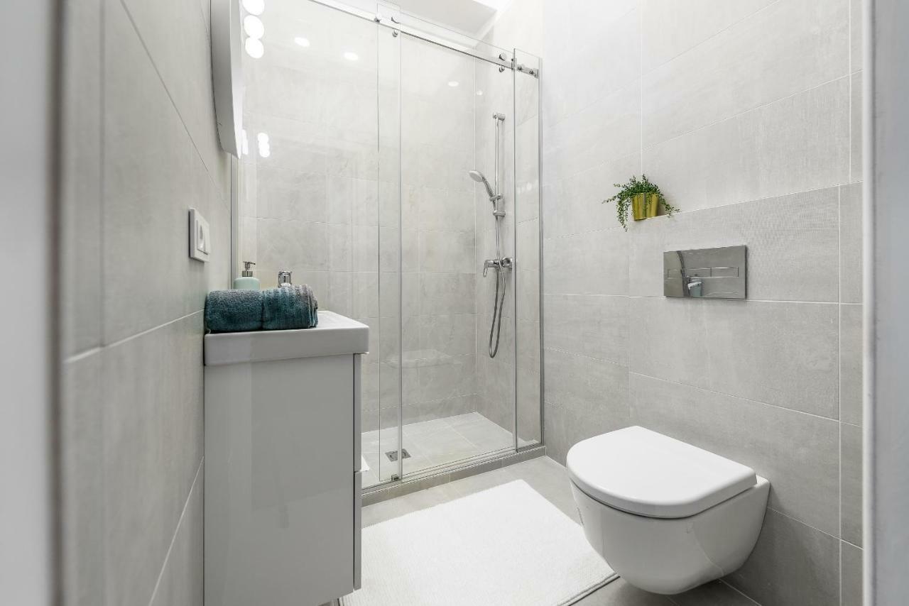 City Center Apartment By Urban Rent Вильнюс Экстерьер фото